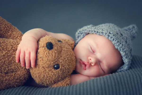 Bebeğinizin Uyuması için Uyku Eğitimi Şart mıdır?